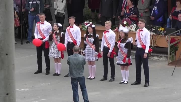 Мама, посмотри, как я выросла! Трогает до слёз.Выпускники 2017