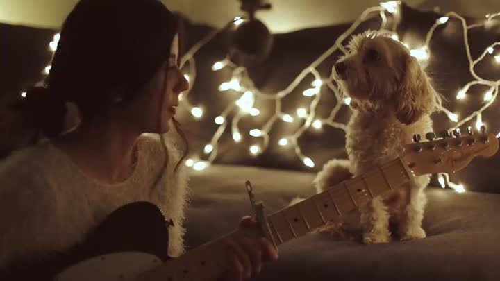 Christmas Time Is Here - Daniela Andrade