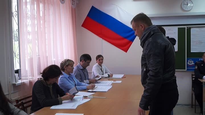 Олег Гарин принял участие в голосовании на выборах 10 сентября 2017 года