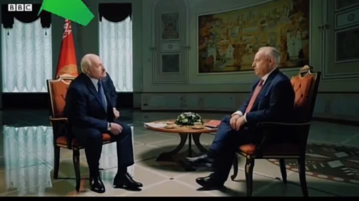 Лукашенко с журналистом из англии.