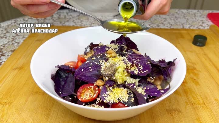 Такой салат съедят за минуту, очень вкусный и простой в приготовлении