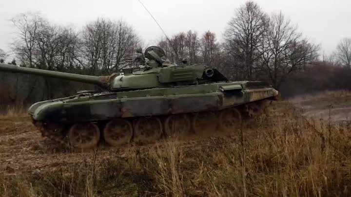 ТАНК Т-72 – снаружи, внутри, на ходу _ Советский танк Т-72 _ Зенкеви ...