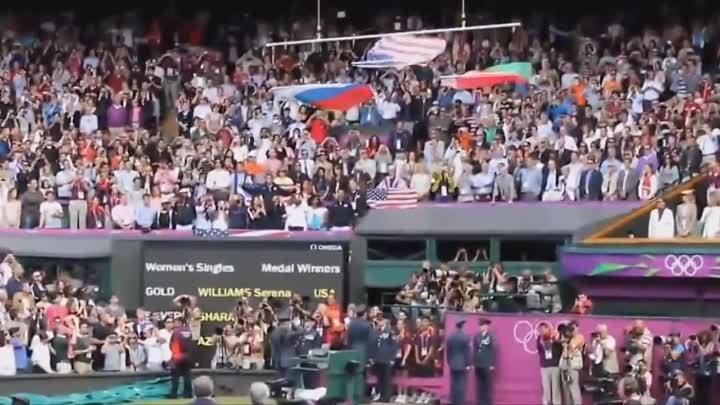 Флаг США рухнул под гимн России!