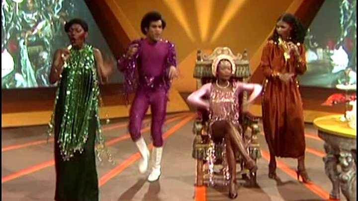 Boney m bahama. Бони м Багама мама. Танец Бахама мама. Бони м спокойный отец. Boney m — Bahama mama (long Maxi Version).