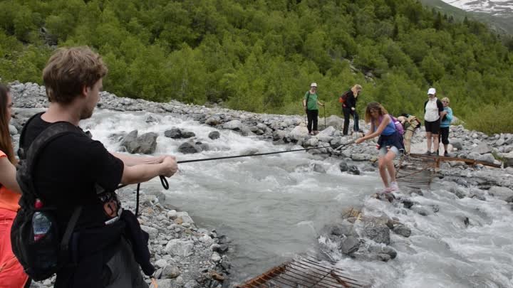 Дорога к Алибекскому водопаду