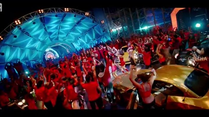 Private Party  Full Video Song __ Sarrainodu  __ Allu Arjun , Rakul Preet, Catherine Tresa (1)