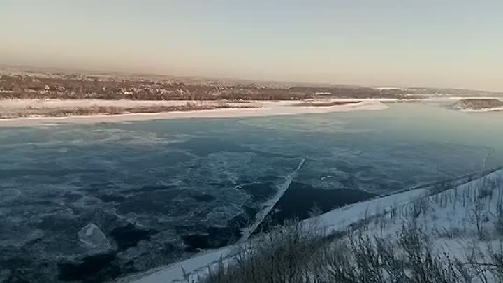 Река Кама у Сарапула. 2022 г.