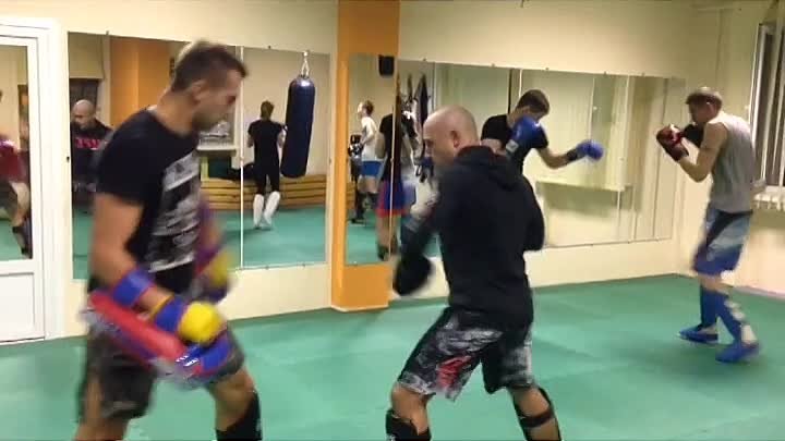 Тренировка Тайский бокс (смешанная группа М+Ж)