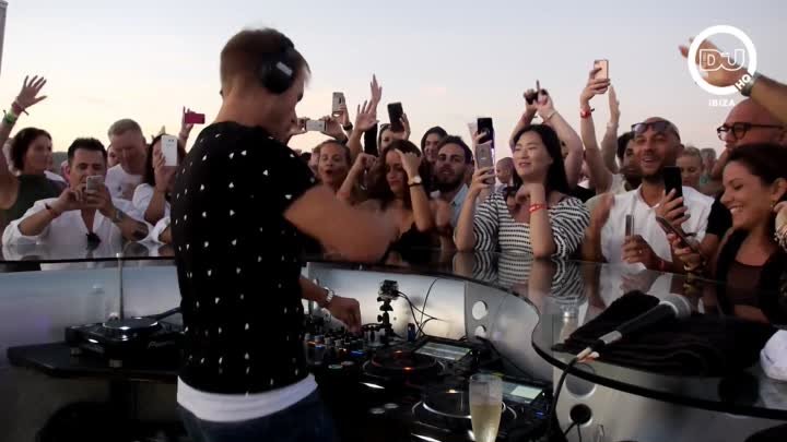 Armin Van Buuren Live From #DJMagHQIbiza