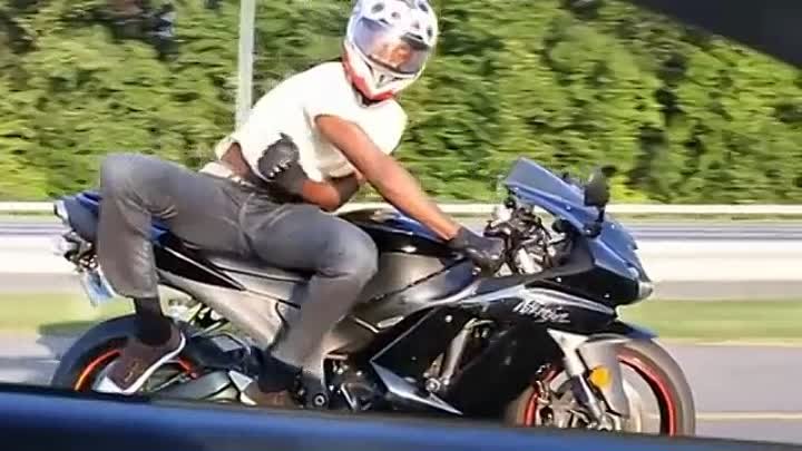 Yamaha R1