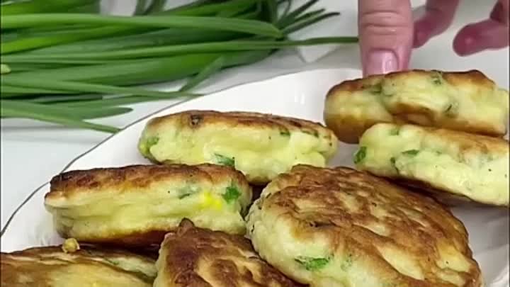 Ленивые пирожки с яйцом и луком