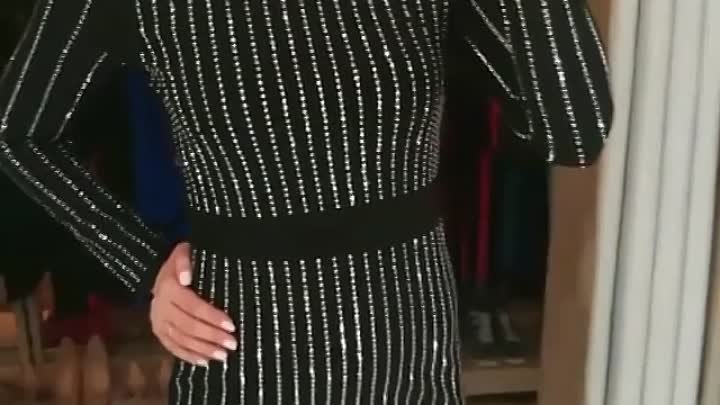 Блестящее черное платье Gucci со стразами на Новый год купить в Иркутске