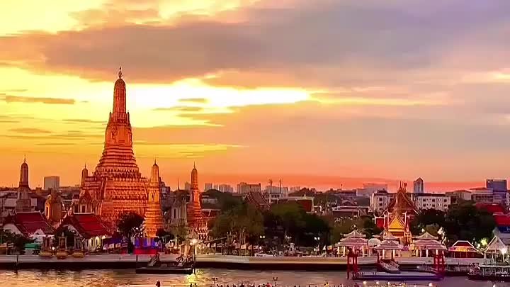 Храм Утренней Зари - Ват Арун в Бангкоке