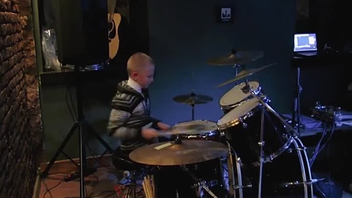 Лучшее барабанное соло 2013 года - Барабанщик Даниил Варфоломеев 9 лет