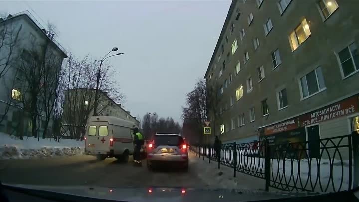 В Мурманске задержали пьяного водителя, устроившего ДТП и который пы ...