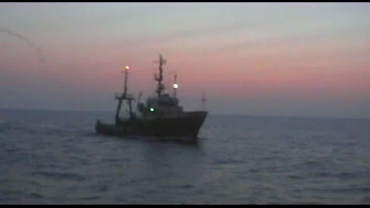 Задержание  рыбопромыслового  судна - нарушителя  СТР - 503 ( тип -  ...