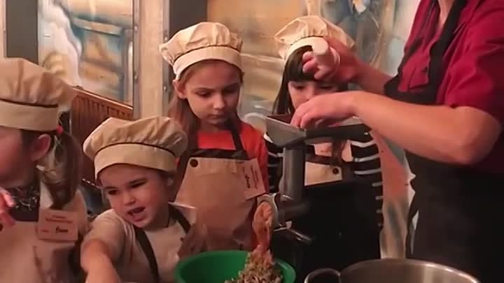 Детский Кулинарный Клуб в ресторане "Шарикоff"