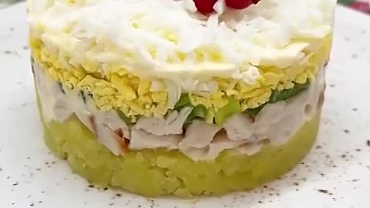 Вкусный салатик с копченой курочкой рецепт