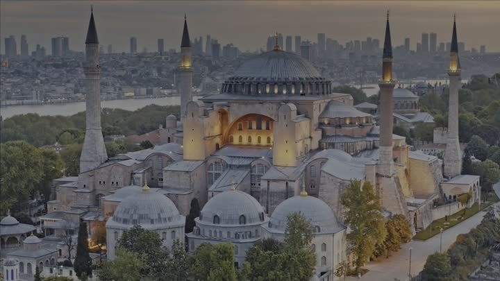 Ulaşcan Topçu - Saxophone Love [Original Mix] | Drone Footage | İstanbul, Turkey