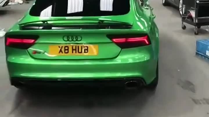 Бомбовый цвет Audi RS7