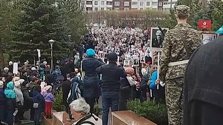 Возложение цветов. Экибастуз. 2018