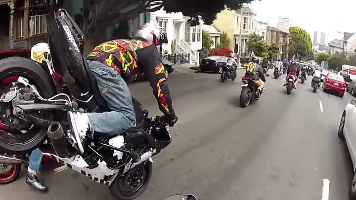 Сумашедшие трюки на мотоциклах! [HD]