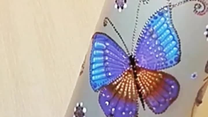 Ваза с бабочками на канале ARTdeko youtube!

#точечнаяроспись #вазав ...