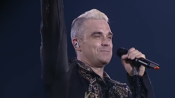 Robbie_Williams___Bohemian_Rhapsody_live_in_Paris___LMEY_Tour