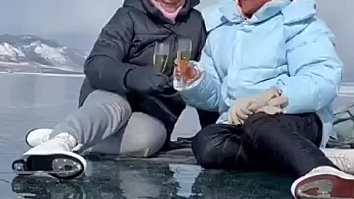 Когда решили выпить вина на Байкале