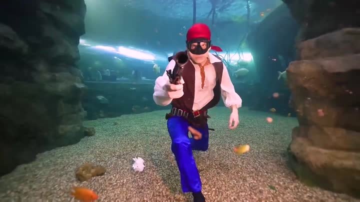 Подводное шоу Приключение русалочек в Крокус Сити Океанариуме [CjiAT ...