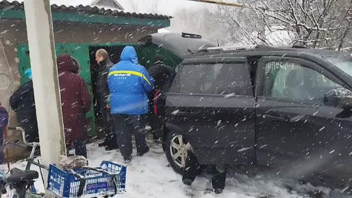 Депутат НС ДНР продолжает помогать жителям Ясиноватского района