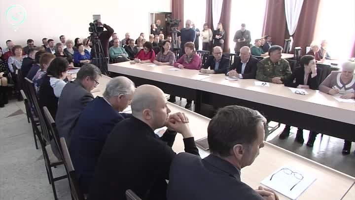Губернатор Андрей Травников представил нового главу Мошковского района