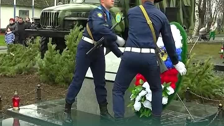 В Южно-Сахалинске открыли мемориал памяти бойцов, погибших в ходе СВО.