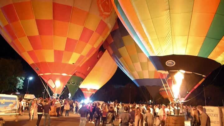Световое шоу воздушных шаров (видео В.Воробьева)