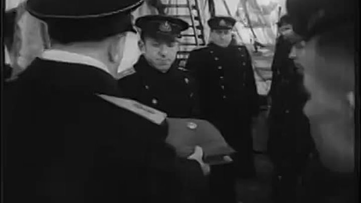 Награждение подводной лодки Щ-406 Орденом Красного Знамени
