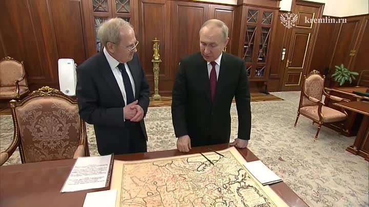 Путин на встрече с главой конституционного суда Валерием Зорькиным