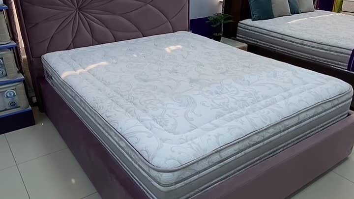 Кровать мягкая 