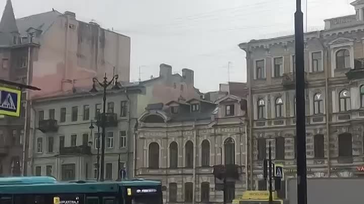 Обещанный дождь в Петербург