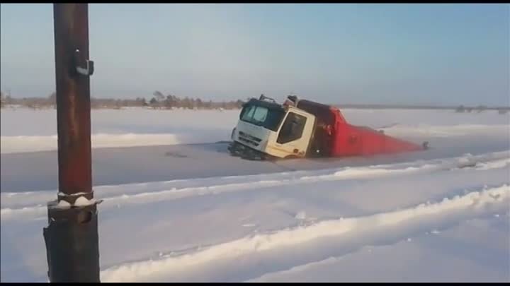 В Советстком районе на границе с Кондинским, четыре грузовика «Ивеко ...