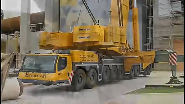 Самый большой автокран в мире (The largest crane in the world)