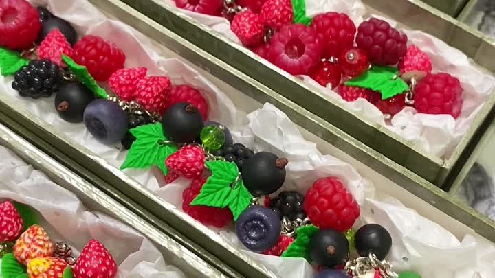 Ягодные браслетики 🍓🍓🍓