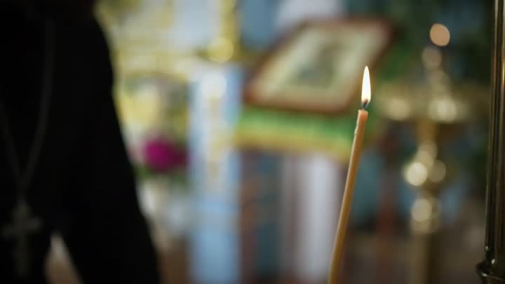 как ставить свечи в церкви