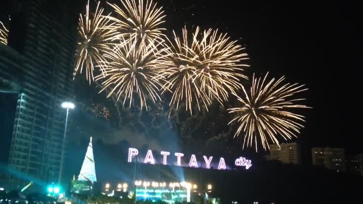 Новогодний салют Паттайя 2015