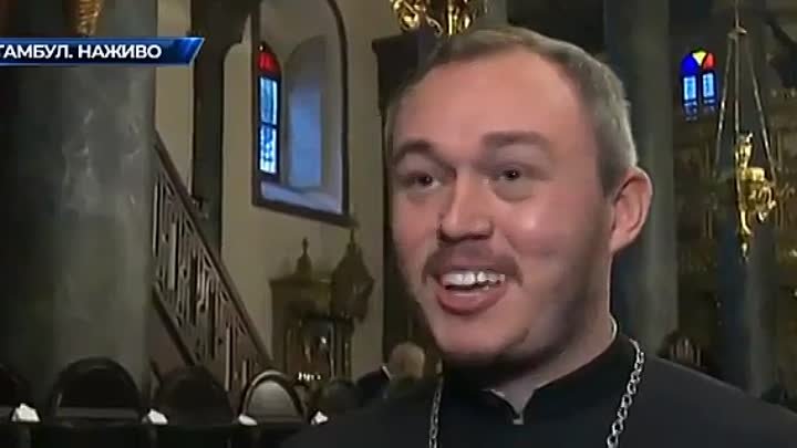 Що носить під рясою справжній український священик