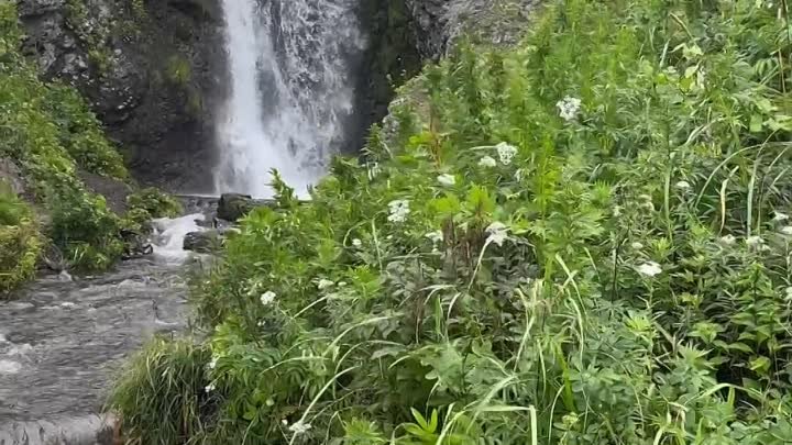 Водопад Грациозный на реке Смелая.