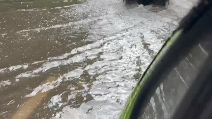 Затопило дорогу на Комсомольской 2023-07-02