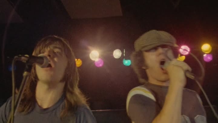 AC / DC - You Shook Me All Night Long -1986 (1080p)