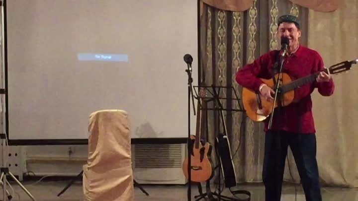 Maestro исполняет песню Владимира Высоцкого"Дом хрустальный"