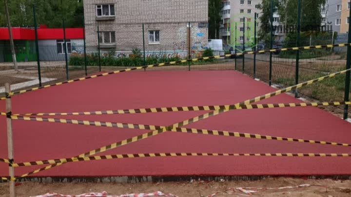 Укладка бесшовного резинового покрытия в городе Воткинск