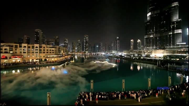 Поющий фонтан в Дубае под музыку Джексона
